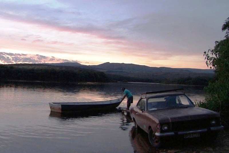 Morador ribeirinho no médio Rio Grande 